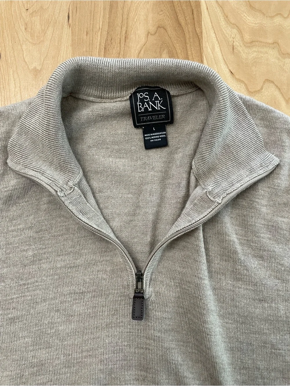 Jos. A. Bank Men’s Large Oatmeal 100% Merino Wool Quarter Zip Sweater